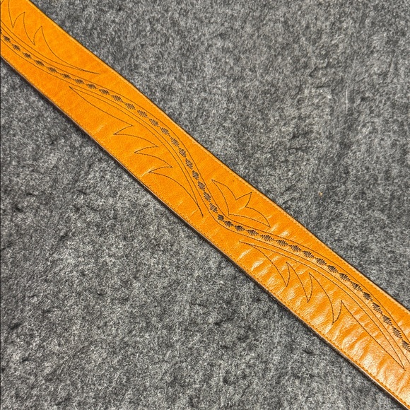 Lucchese Tan Leather Belt with Silver Buckle - Picture 6 of 13